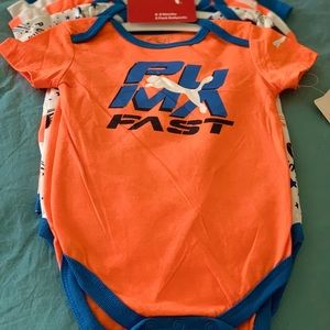 PUMA 5 pack bodysuits